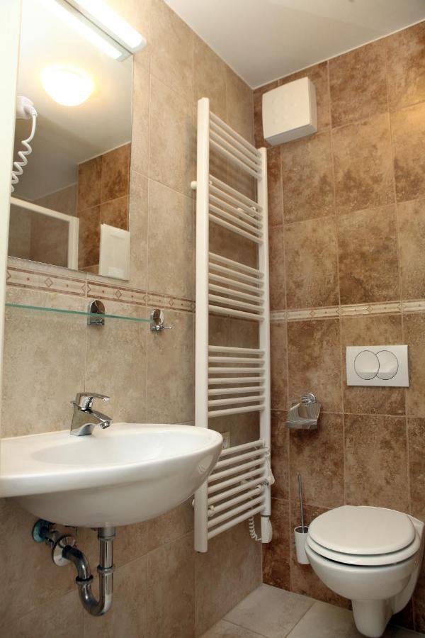 Garbin 711 Marina Portoroz Apartman Kültér fotó